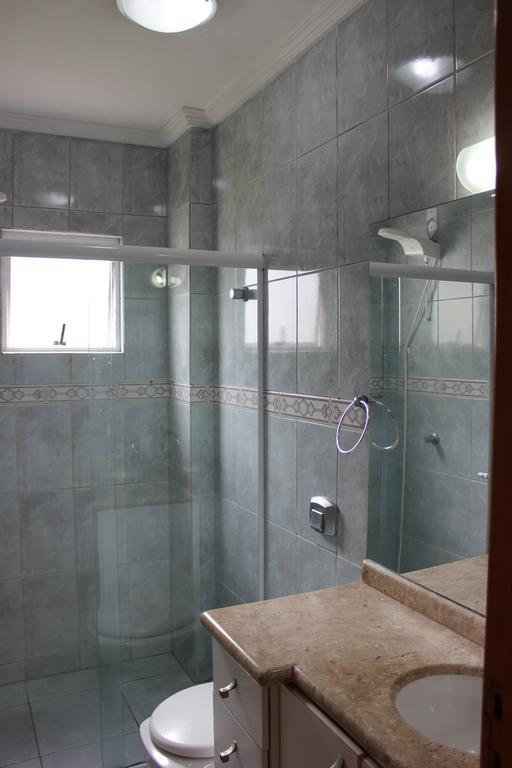 Apartamento em Meia Praia Exterior foto