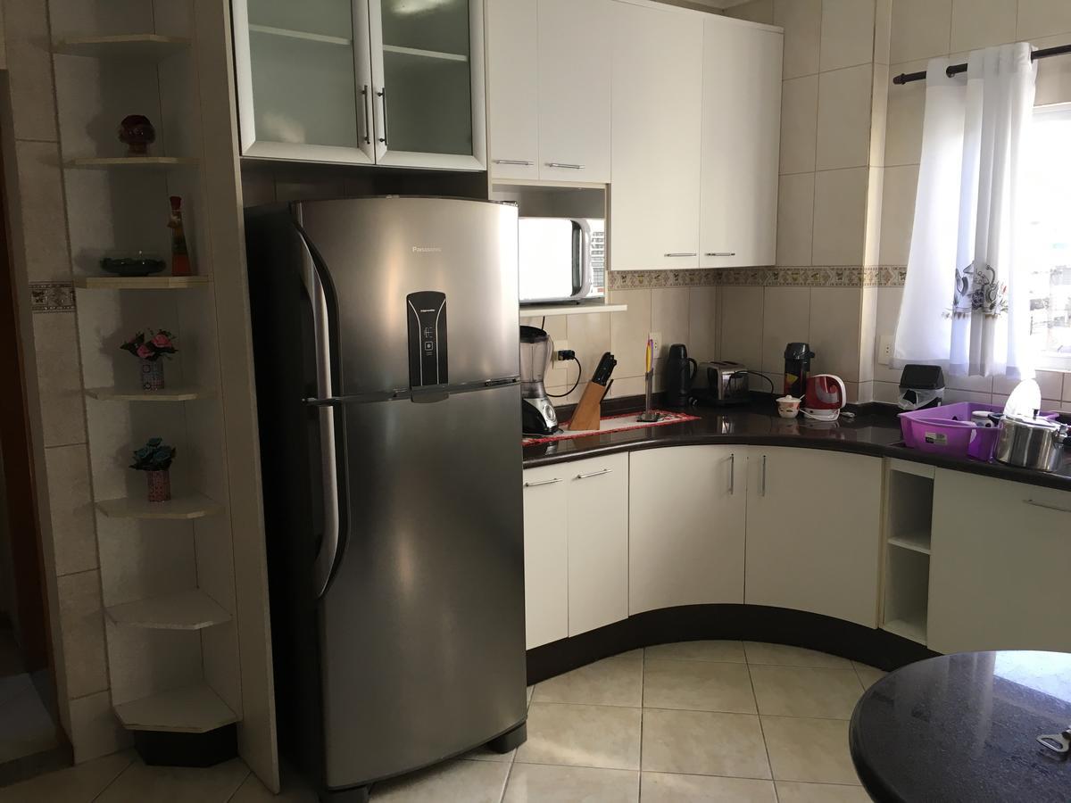 Apartamento em Meia Praia Exterior foto